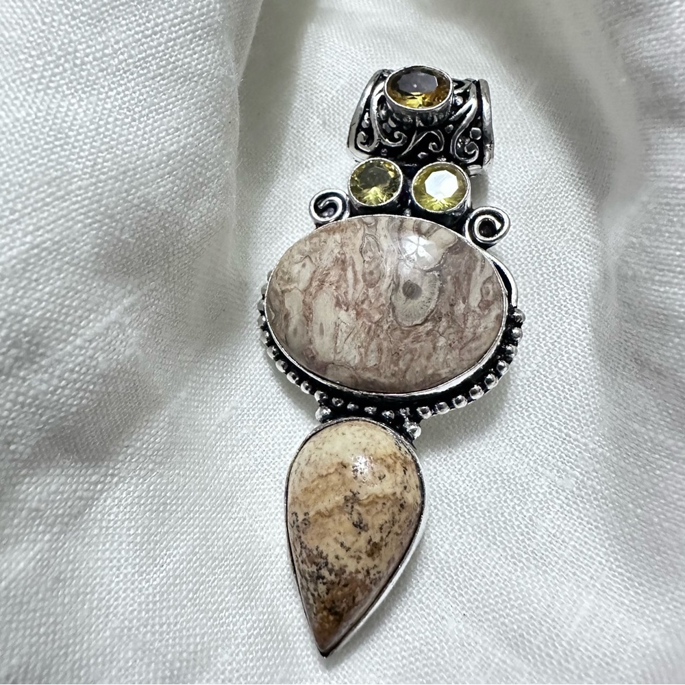 Handcrafted Artisan Jewelry Beige Picture Jasper Pendant with Citrine Accents - Picture 5 of 14